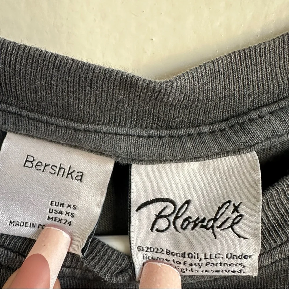Blondie Distressed Los Angeles 1977 Graphic Tee. Size XS. Unisex - Picture 6 of 7